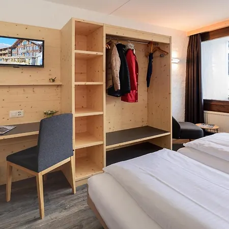 Jungfrau Lodge, Annex Crystal Otel