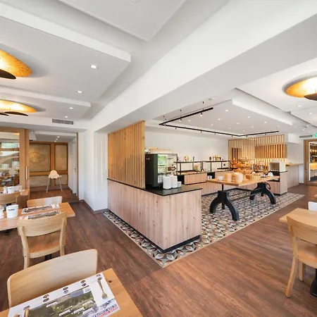 Jungfrau Lodge, Annex Crystal Otel 3*