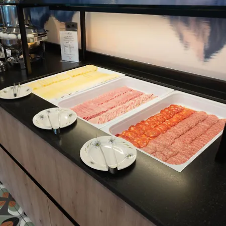 Jungfrau Lodge, Annex Crystal 3*