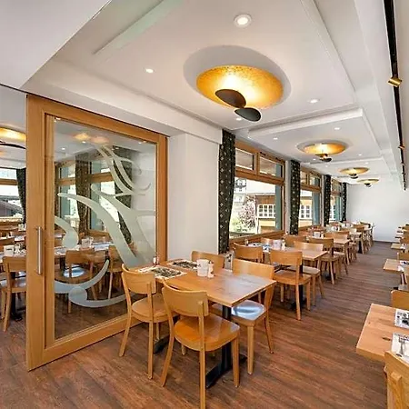 Jungfrau Lodge, Annex Crystal