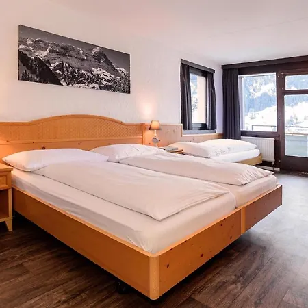 Jungfrau Lodge, Annex Crystal Готель