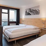 Jungfrau Lodge, Annex Crystal Ξενοδοχείο Γκρίντελβαλντ