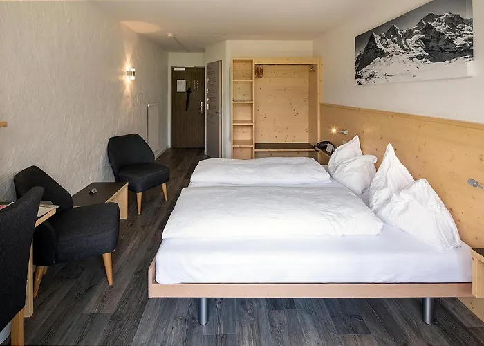 Jungfrau Lodge, Annex Crystal Hotel 3*